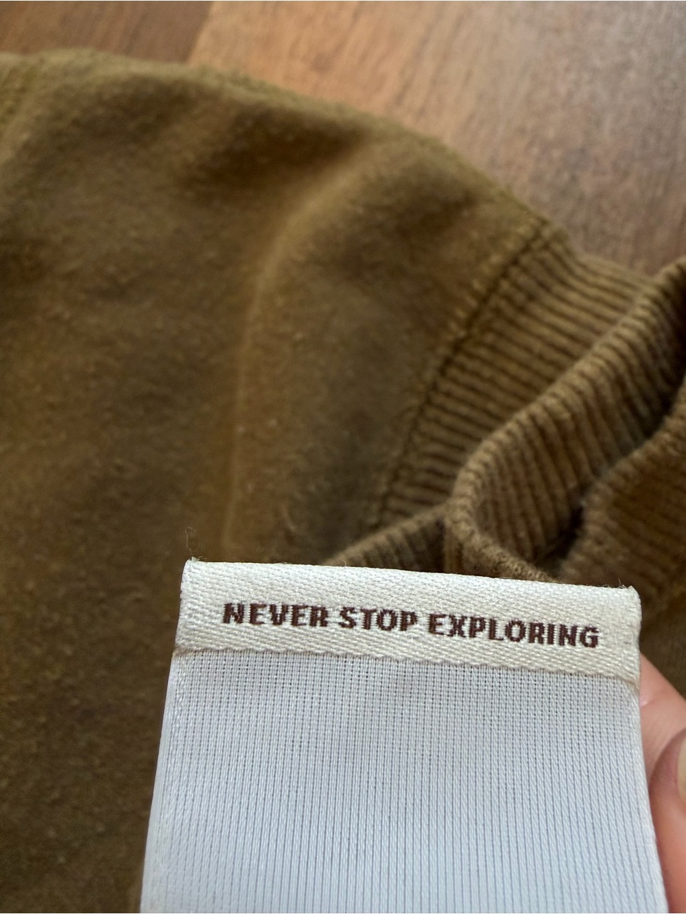 The North Face Olive Green Crewneck Sweatshirt Outdoor Gorpcore Pullover Logo - Picture 7 of 8